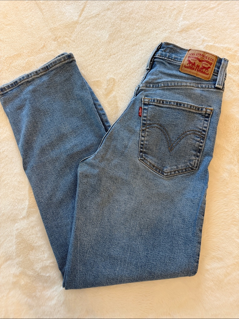 Levi's Women's Light Blue Ribcage Straight Ankle Jeans Size 26x29